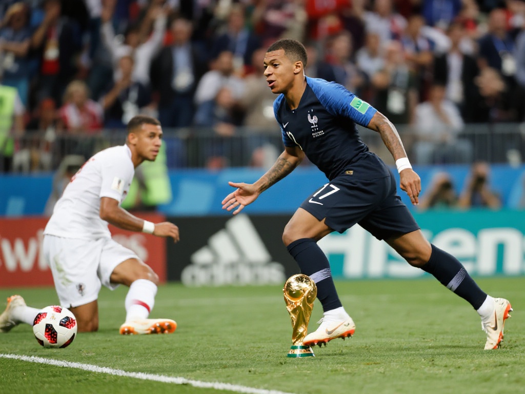 拉菲尼亚2球闪耀却错失3次良机,官方评其为国家德比最佳球员 回顾足球历史,不乏类似拉菲尼亚这样“矛盾